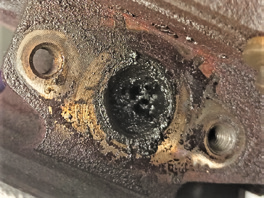 Flanșă de ulei înfundată